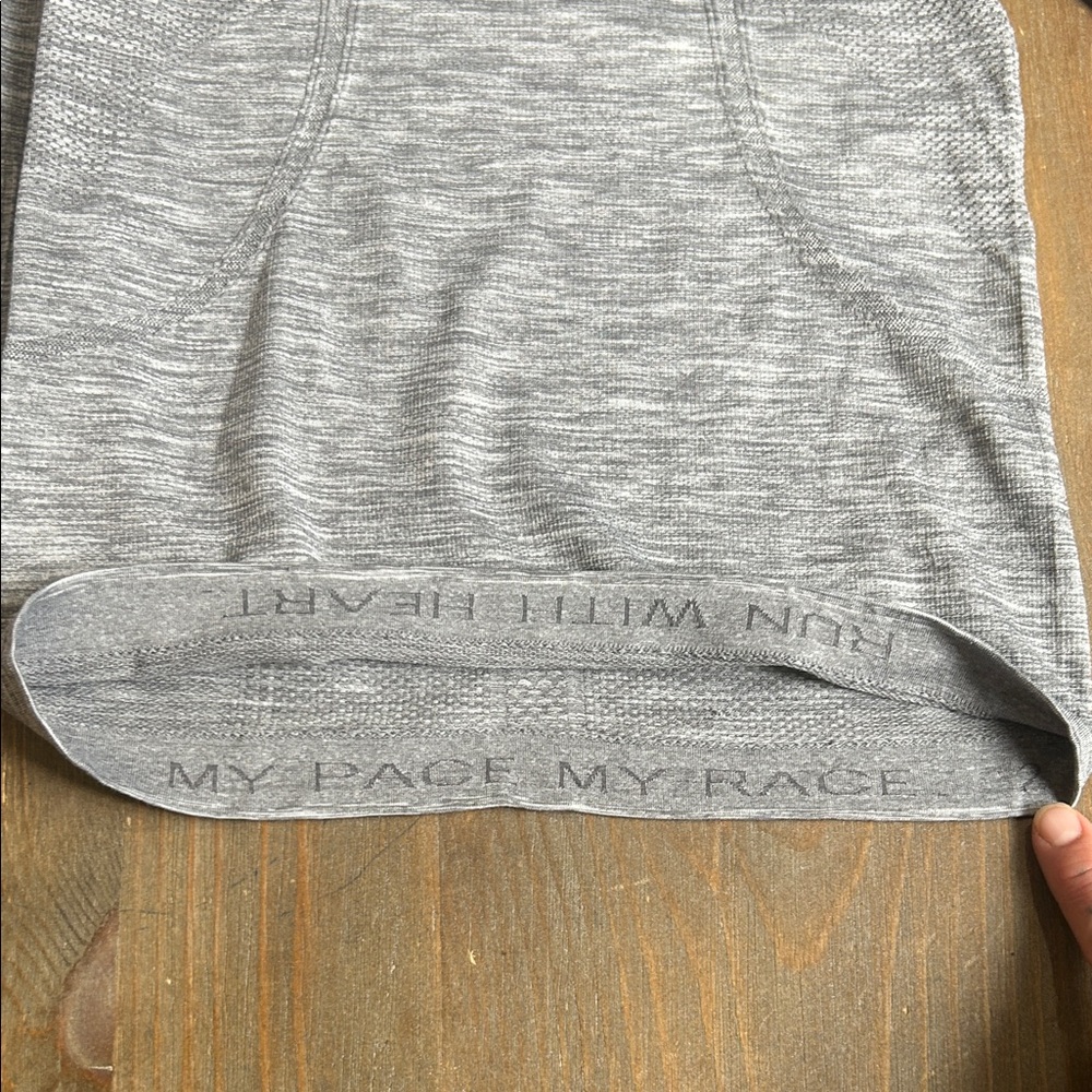 Lululemon Athletica Light Gray Long Sleeve Tee - Picture 12 of 16